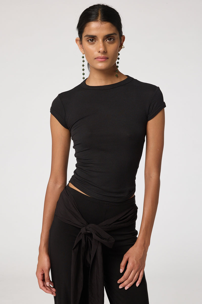 Lavi T-Shirt - Black | The Line by K