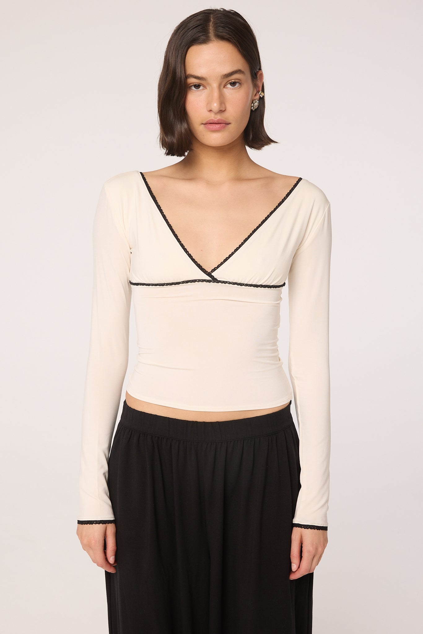 Tops – The Line by K