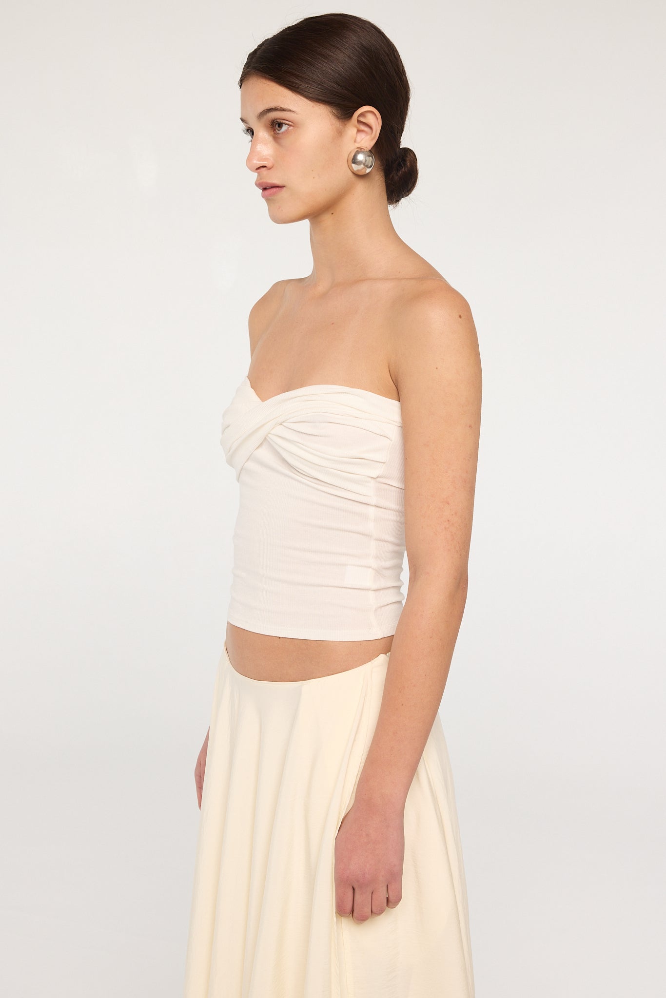 ARCHIVE COLLECTION  The Line by K