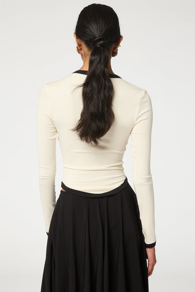 SIMON LONGSLEEVE TOP VANILLA - The Line by K