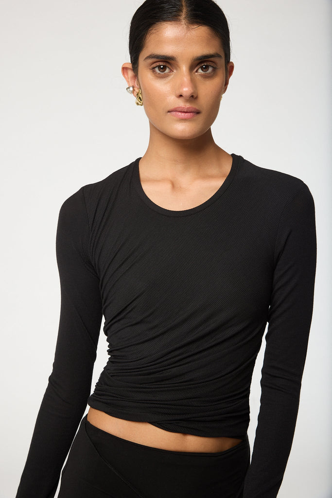 TERA LONGLEEVE TOP BLACK - The Line by K