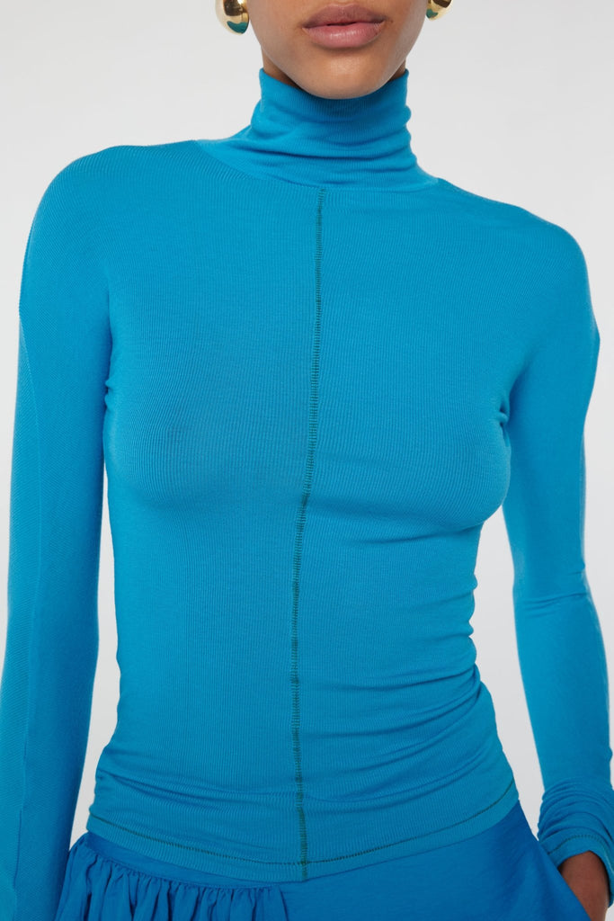 BLIXA TURTLENECK TOP ELECTRIC TURQUOISE - The Line by K